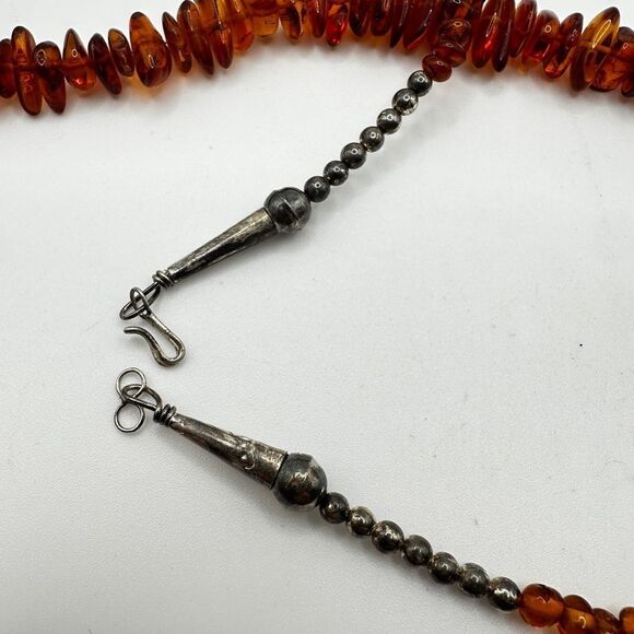 22" Graduated beaded Amber with sterling silver hardware and accent beads! - Picture 6 of 12